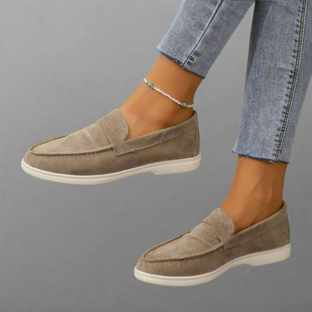 EVA STYLE | CLASSIC SLIP-ON LOAFERS