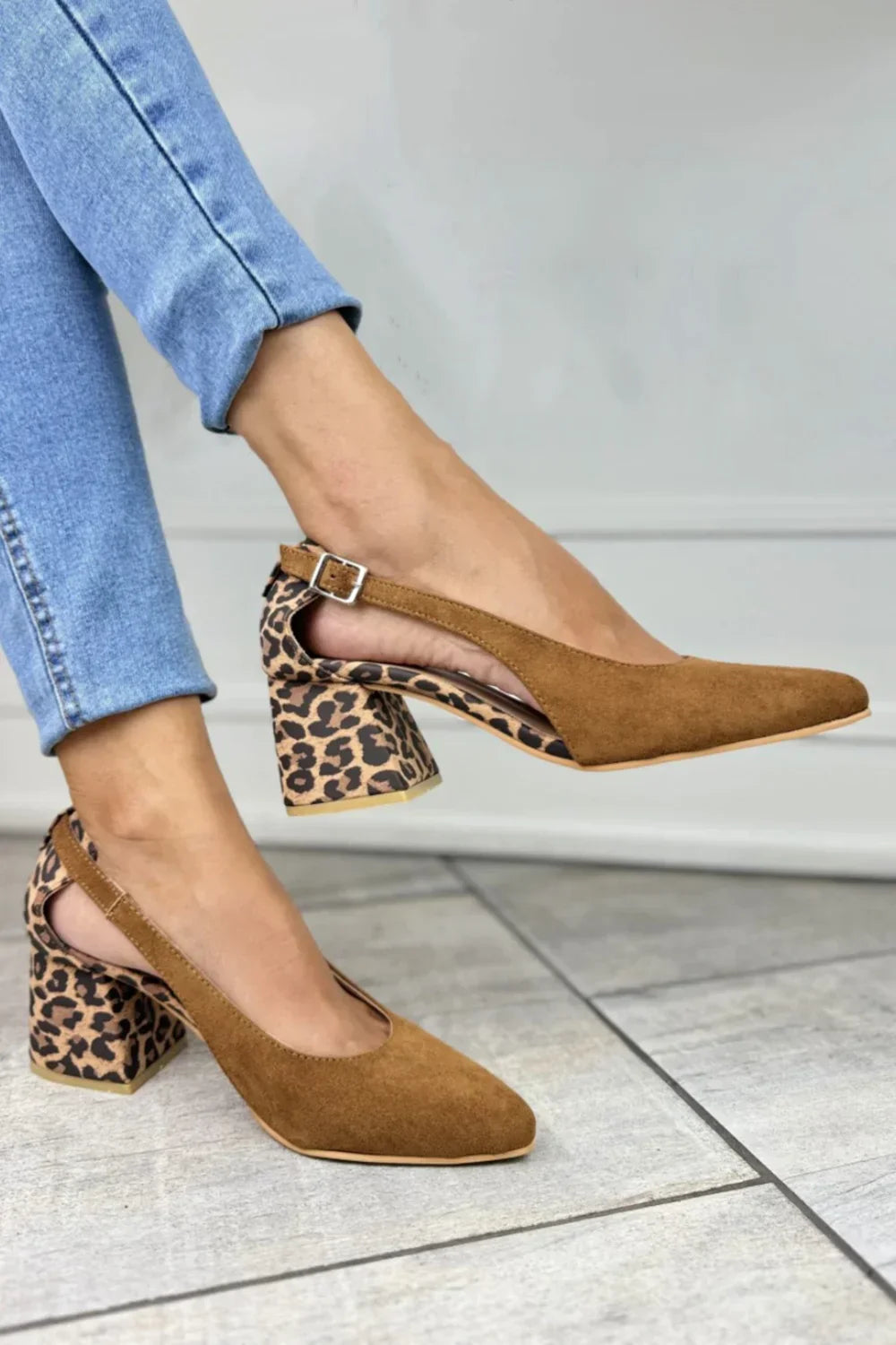 EVA STYLE | LEOPARD PRINT HEEL SLINGBACKS