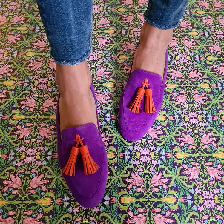 EVA STYLE | PURPLE LOAFERS WITH TASSELS