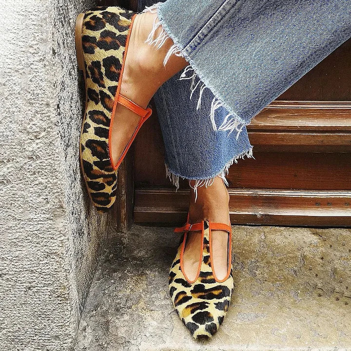EVA STYLE | LEOPARD T-STRAP FLATS