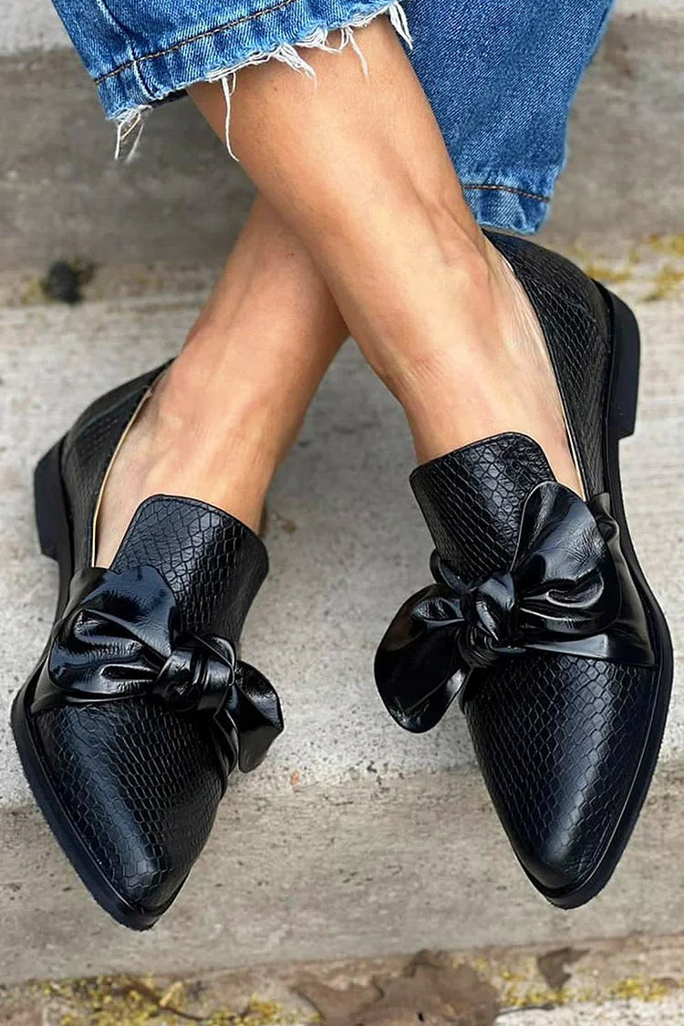 EVA STYLE  | BLACK LOAFER WITH SHINY BOW