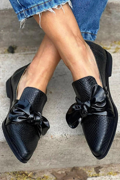 EVA STYLE  | BLACK LOAFER WITH SHINY BOW