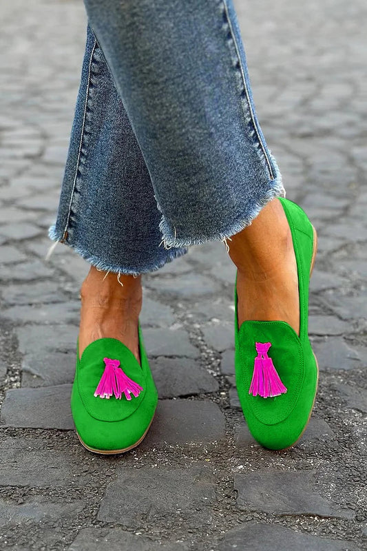 EVA STYLE  | GREEN LOAFER WITH FUCHSIA TASSEL