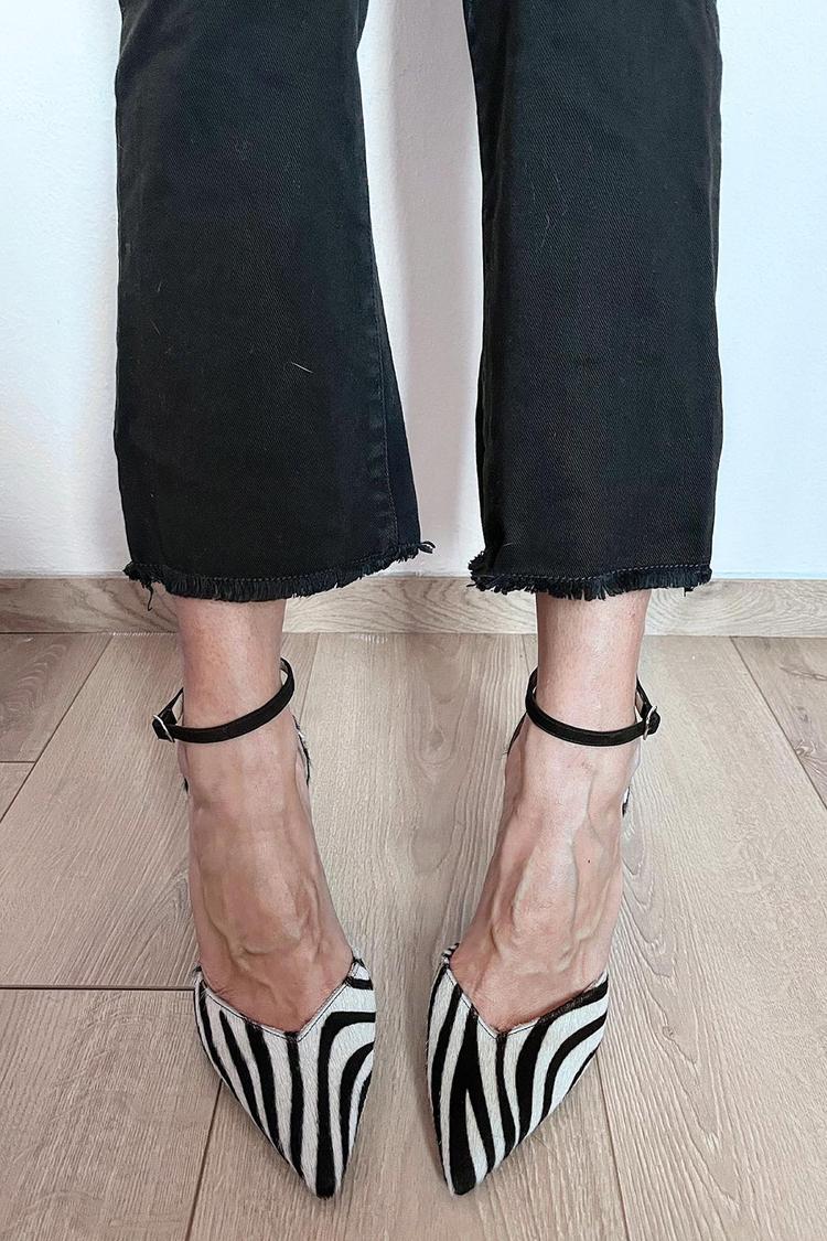 EVA STYLE | ZEBRA PRINT PUMPS WITH ANKLE STRAP