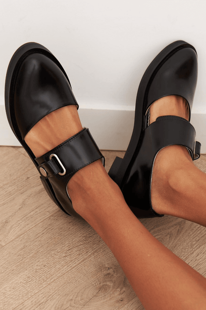 EVA STYLE  | BLACK BUCKLE LOAFERS