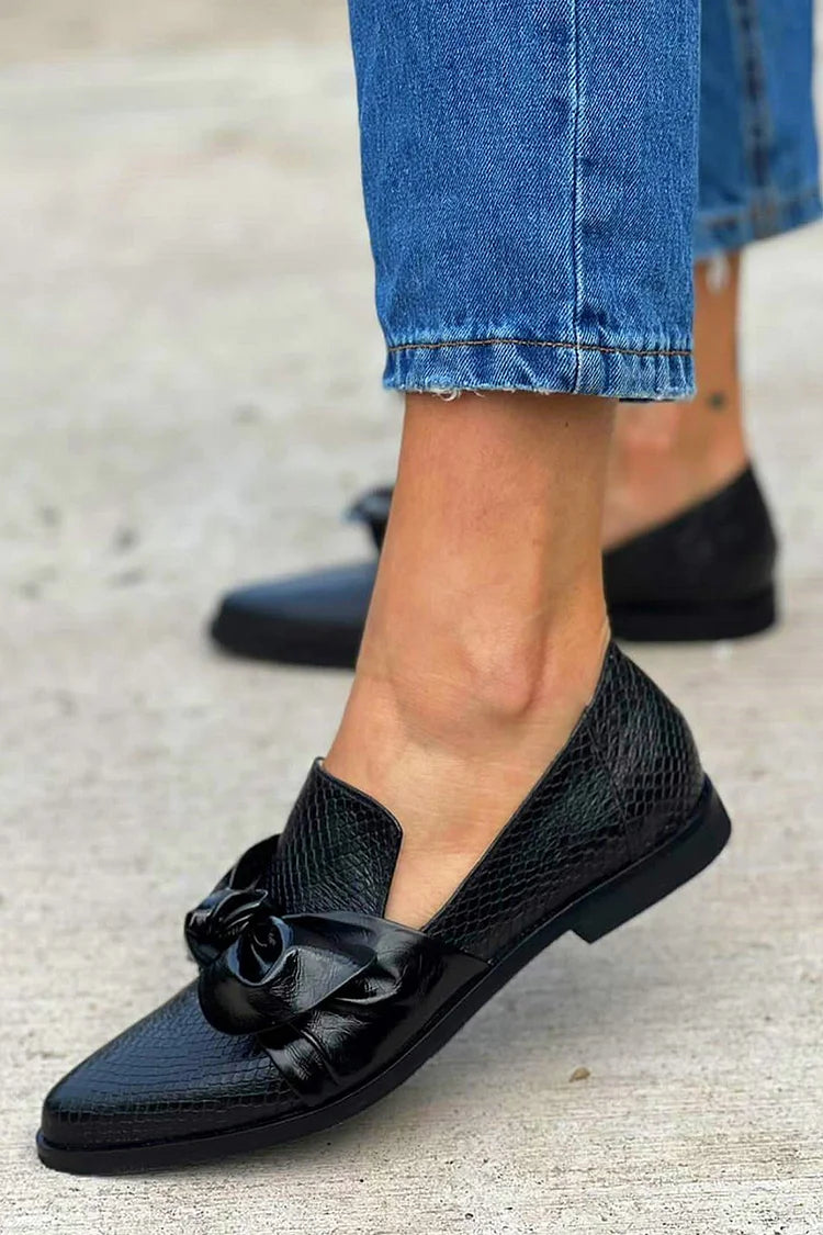 EVA STYLE  | BLACK LOAFER WITH SHINY BOW