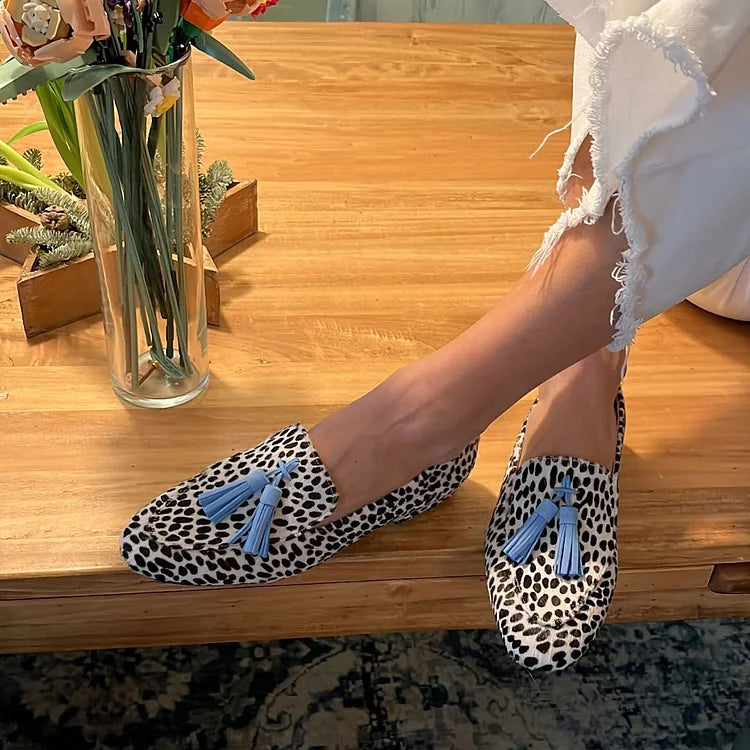 EVA STYLE  | SPOTTED LOAFERS WITH BLUE TASSEL
