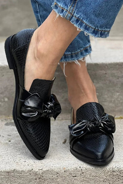EVA STYLE  | BLACK LOAFER WITH SHINY BOW