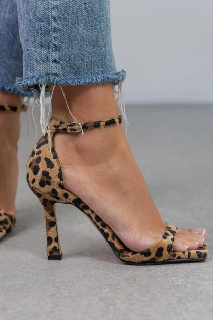EVA STYLE  | LEOPARD PRINT HEELS