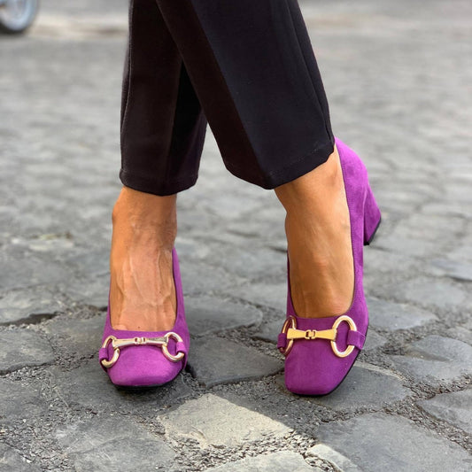 EVA STYLE  | ELEGANT PUMPS WITH GOLD DETAIL