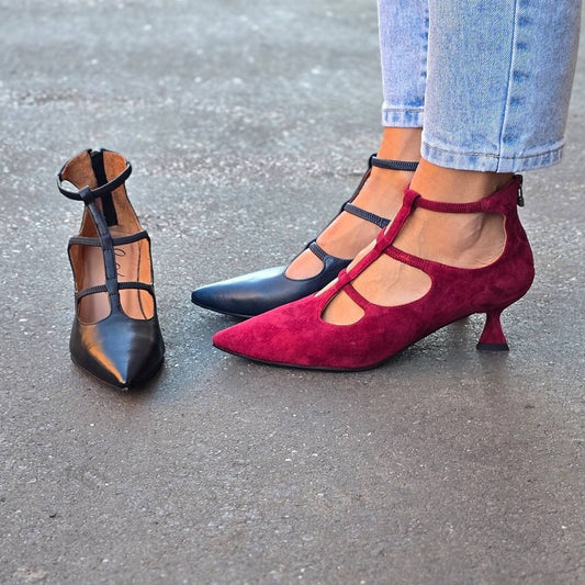 EVA STYLE  | DECOLLETE WITH STRAPS AND LOW HEEL