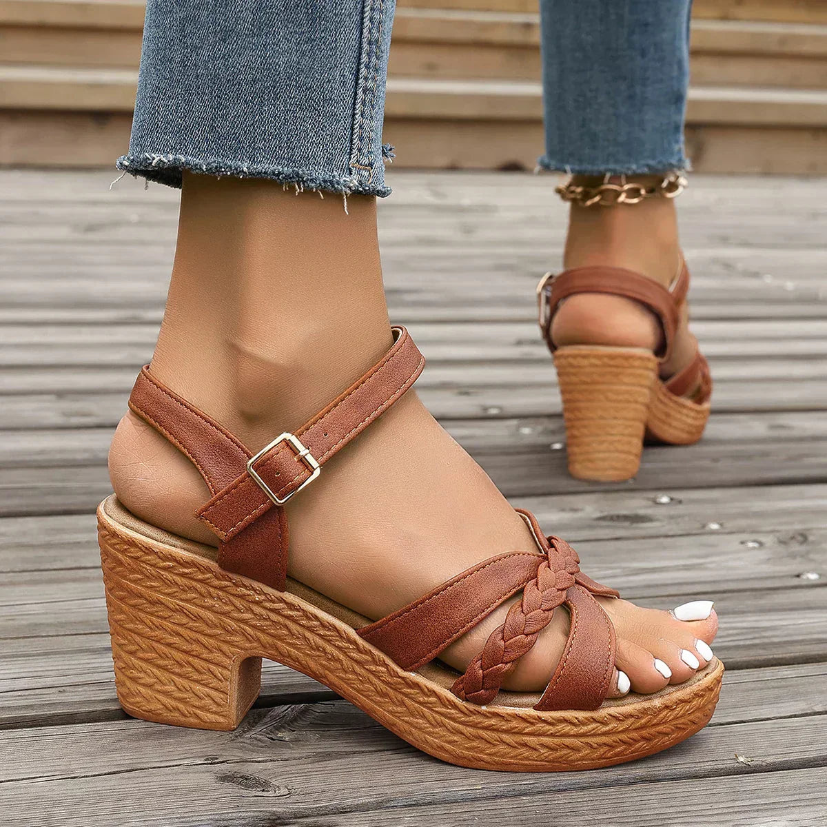 EVA STYLE  | BRAIDED STRAP PLATFORM SANDALS
