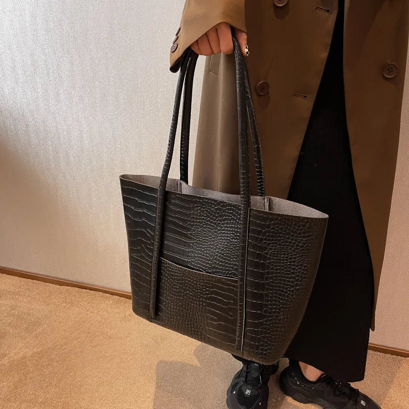 Betina™ - Croc Shoulder Bag