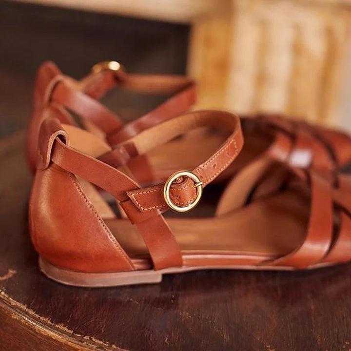 EVA STYLE  | STRAPPY FLAT SANDALS