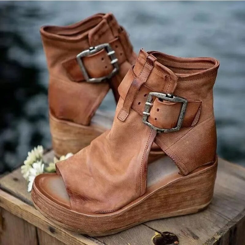 EVA STYLE  | Vintage Look Wedge Sandals